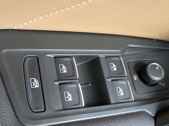 Certified 2023 Volkswagen Tiguan SE R-Line image 26