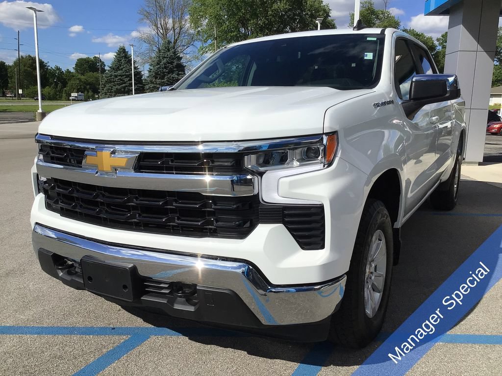 Used 2025 Chevrolet Silverado 1500 LT w/ Work Truck Package AWD/4WD image 13
