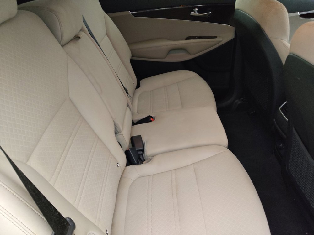 Used 2018 Kia Sorento LX FWD image 19