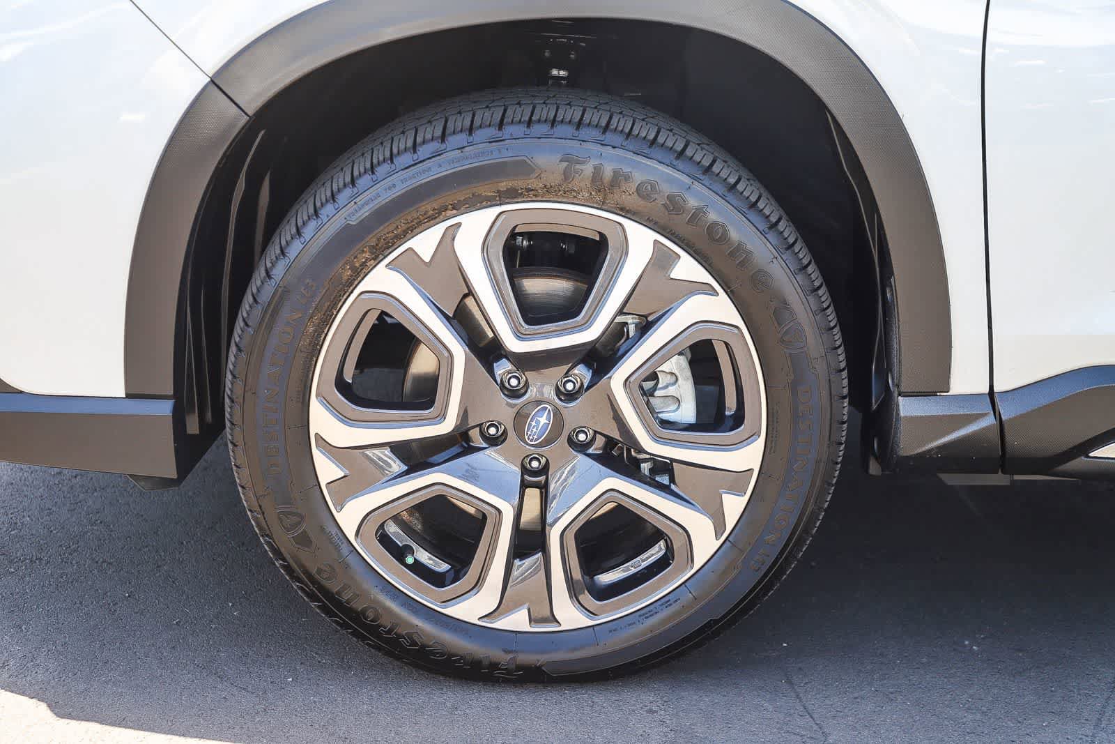 Used 2023 Subaru Ascent Limited AWD/4WD image 10