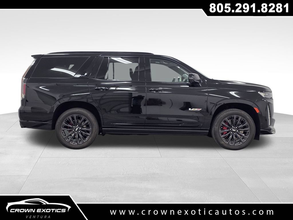 Used 2024 Cadillac Escalade V w/ LPO, ONYX Package AWD/4WD image 10