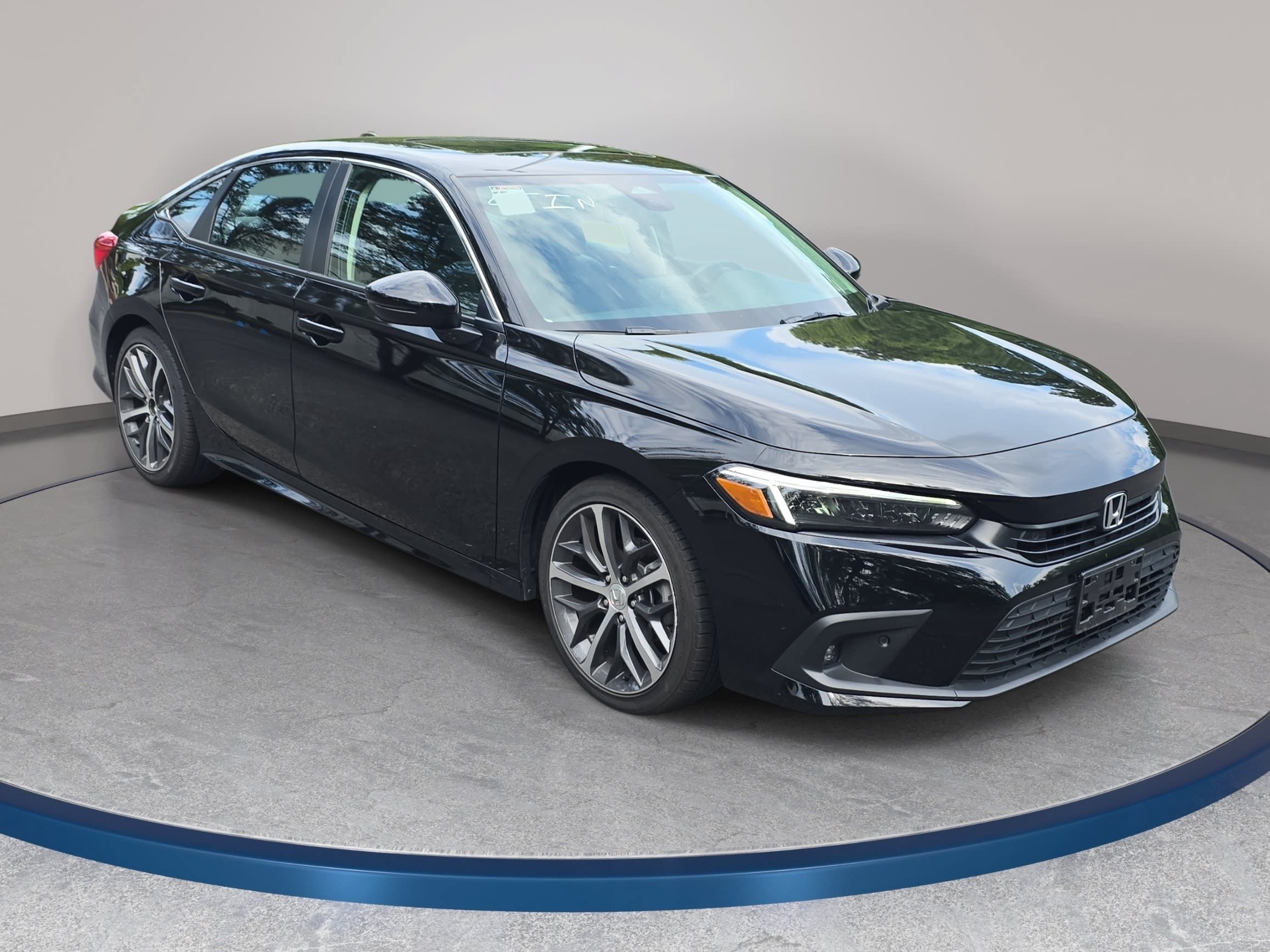 Certified 2023 Honda Civic Touring image 3