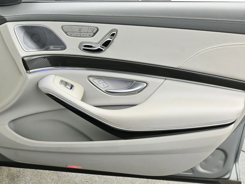 Used 2017 Mercedes-Benz S 63 AMG 4MATIC Sedan w/ Carbon Fiber Exterior Package image 19