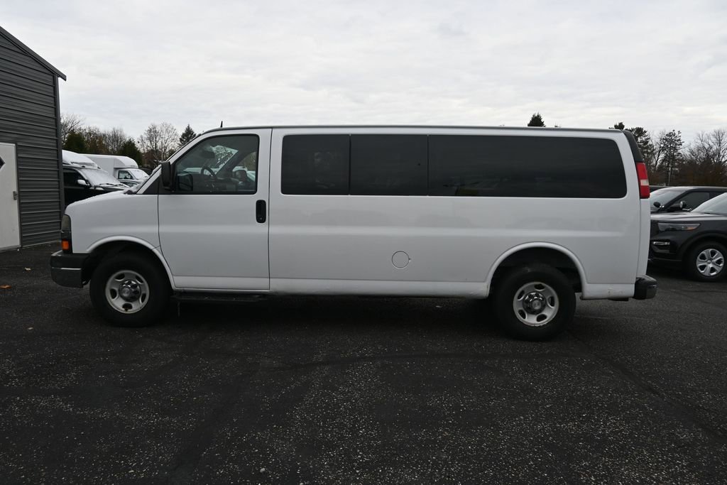 Used 2011 Chevrolet Express 3500 LT w/ LT Preferred Equipment Group RWD image 12