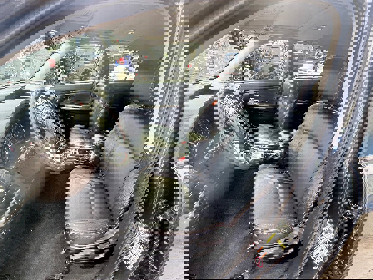 Used 2017 Subaru Crosstrek 2.0i Limited image 13