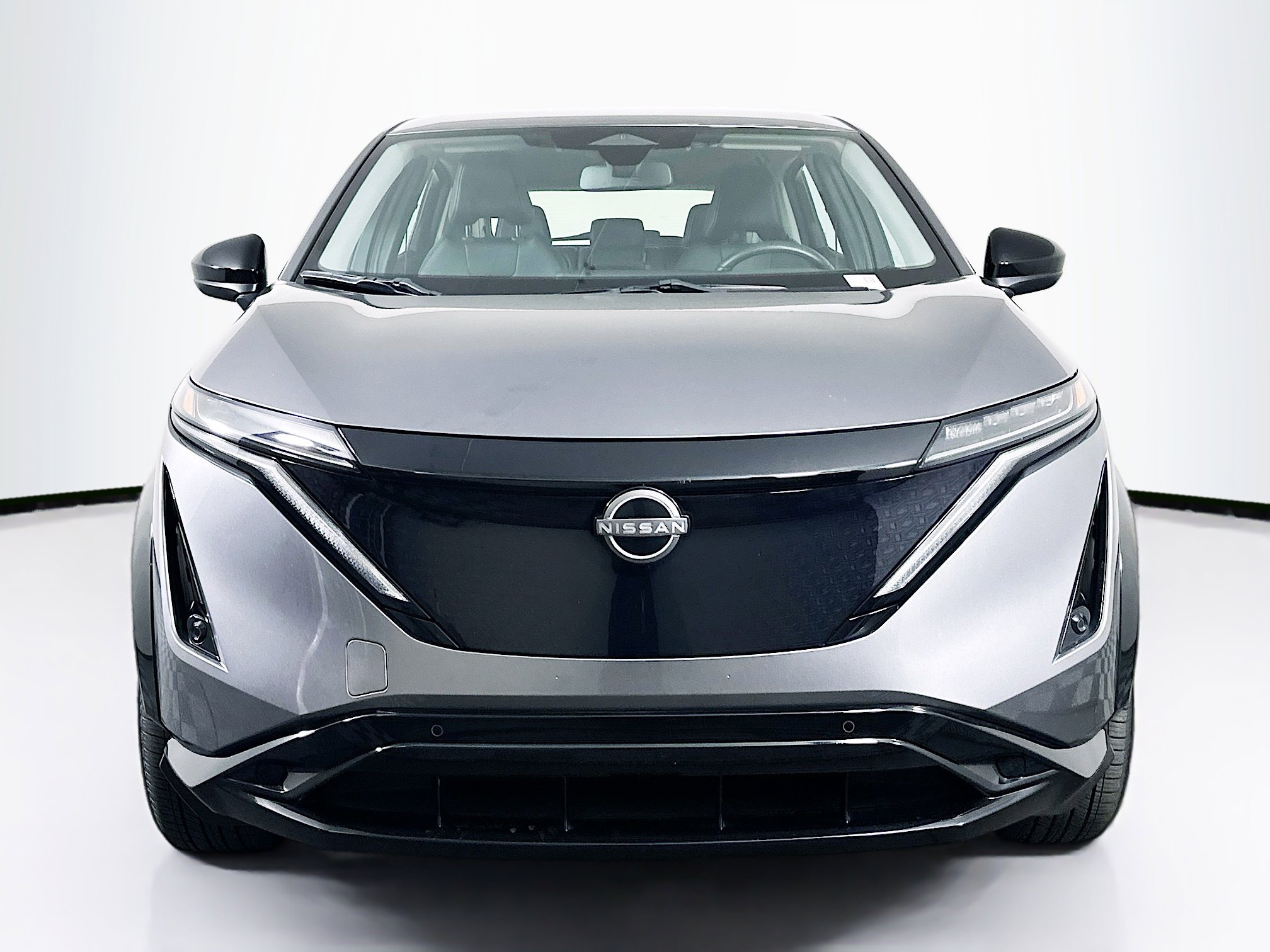 Used 2023 Nissan Ariya FWD image 2