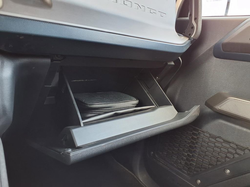 Used 2023 Ford Bronco Outer Banks image 32