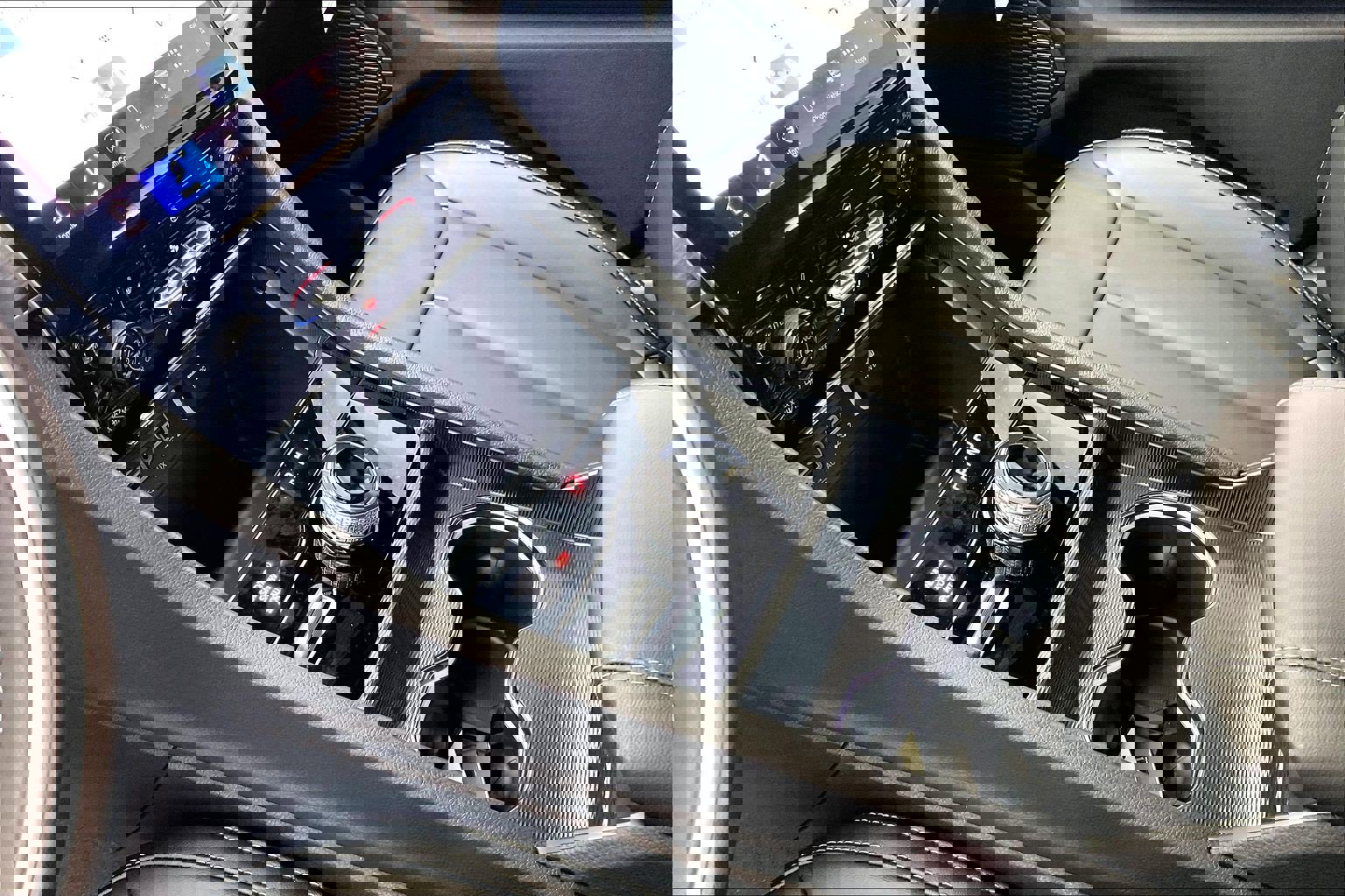 New 2025 Jeep Grand Cherokee L Limited image 8