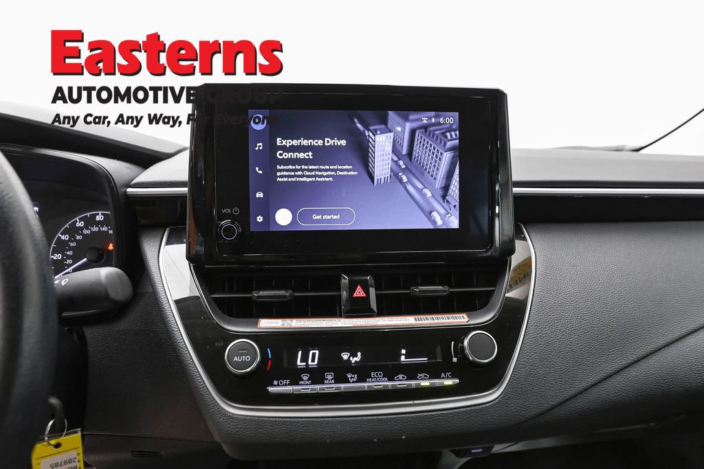 Used 2025 Toyota Corolla LE FWD image 11