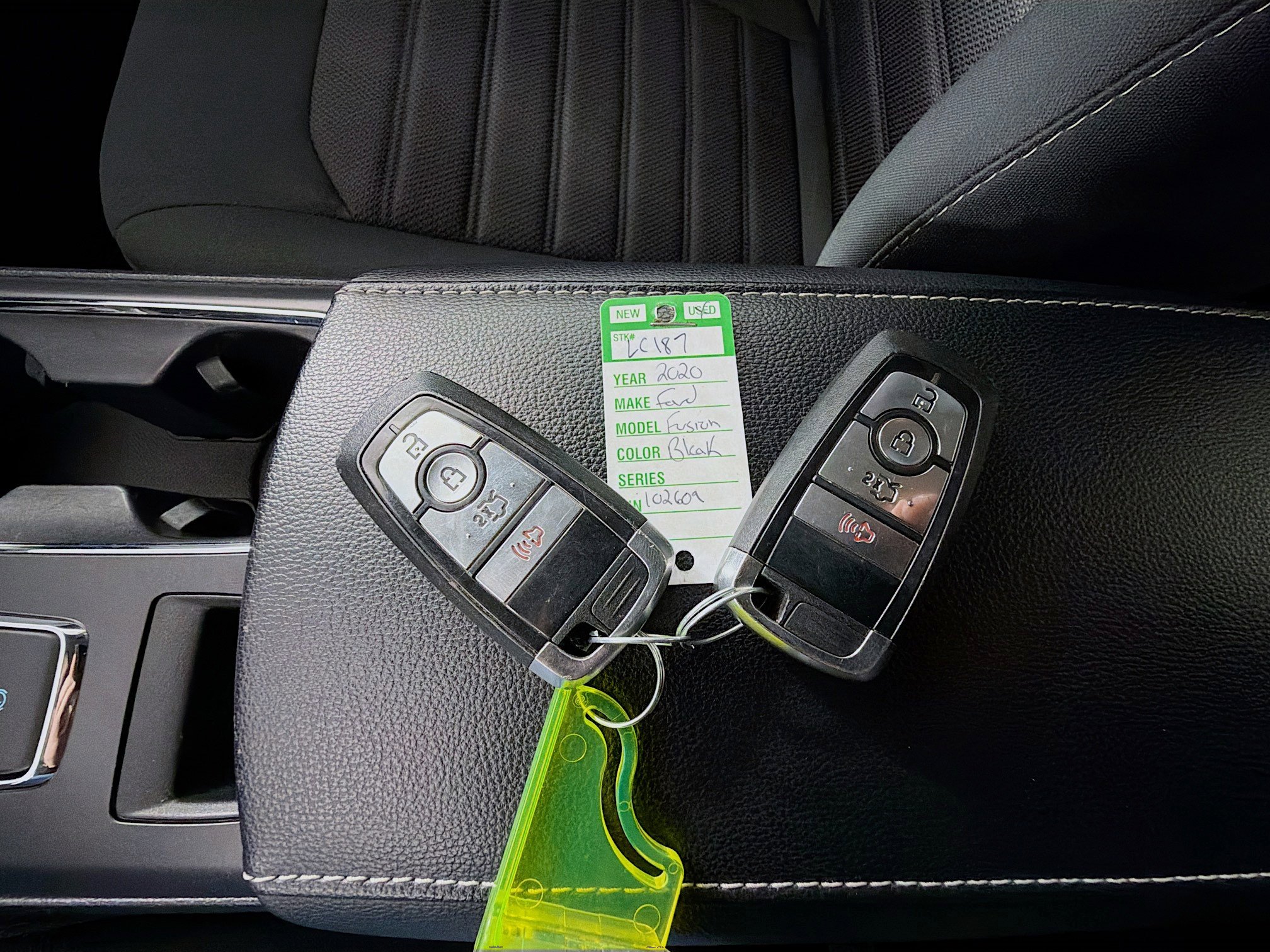 Used 2020 Ford Fusion SE image 33