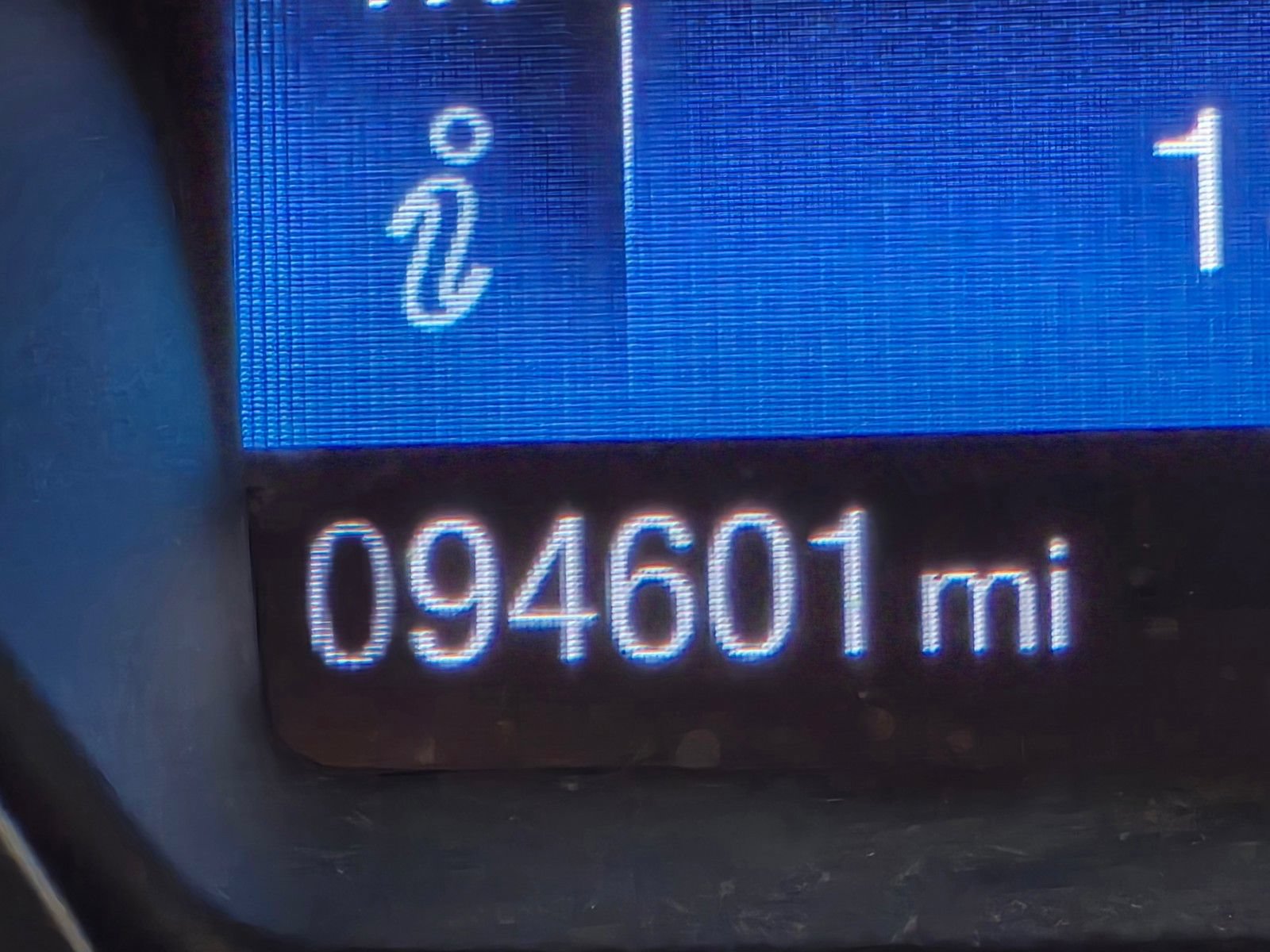 Used 2015 Ford Focus Titanium FWD image 19