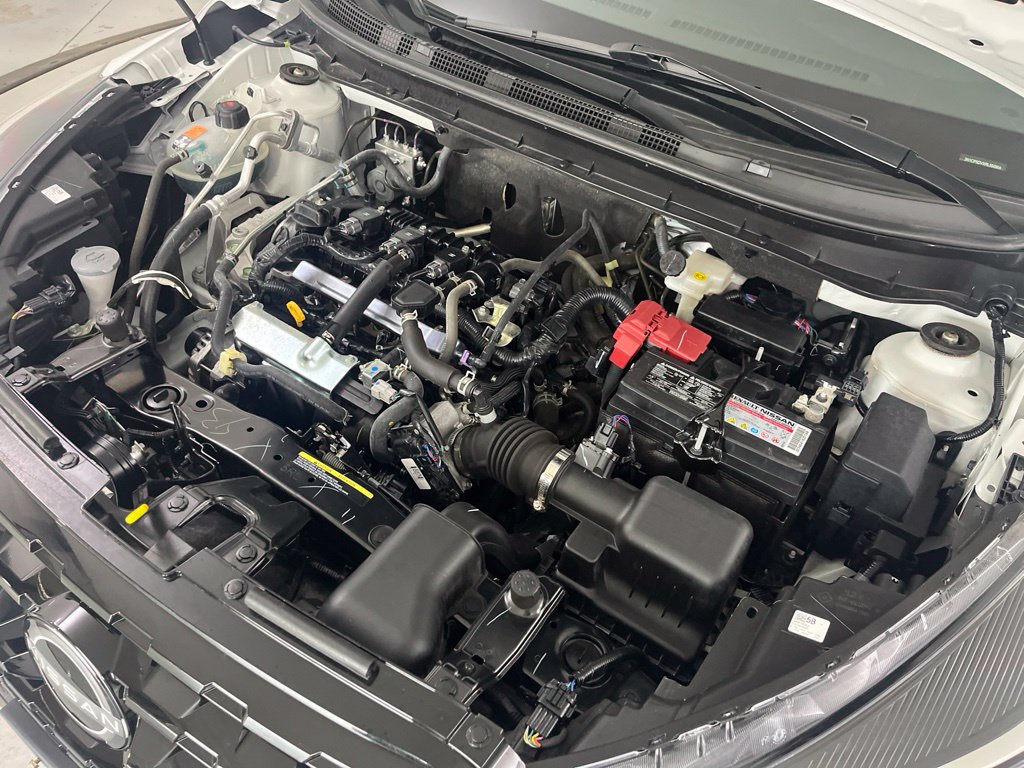 Used 2024 Nissan Kicks SR FWD image 11
