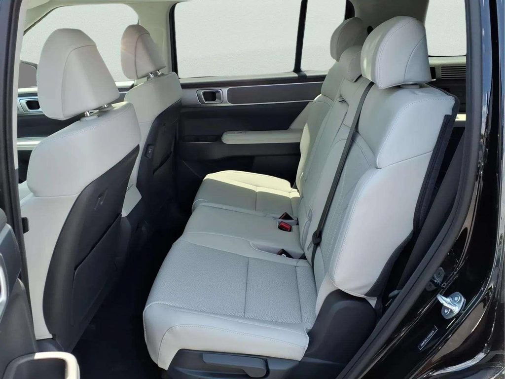 New 2026 Hyundai Santa Fe SEL w/ Tow & Go Package FWD image 10