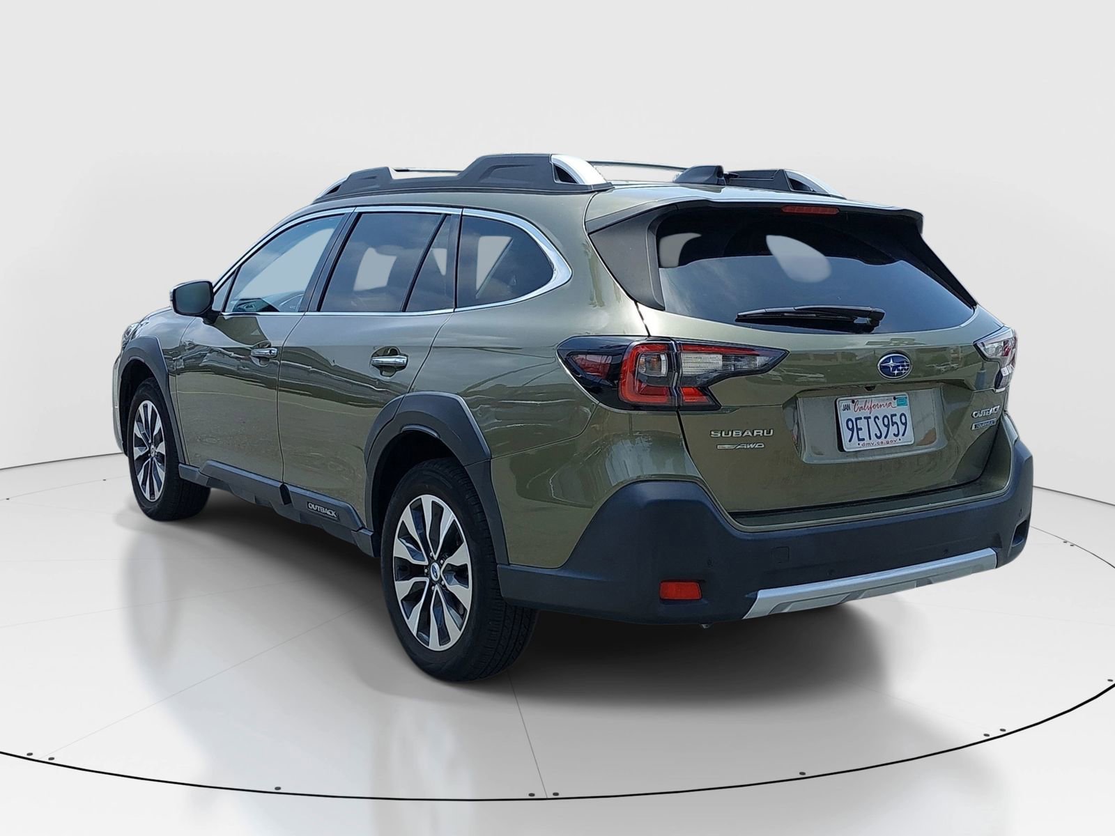 Certified 2023 Subaru Outback Touring XT AWD/4WD image 5