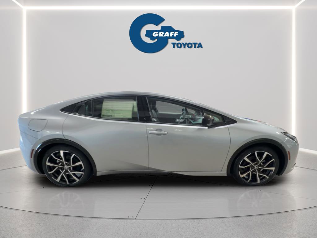 New 2026 Toyota Prius Plug-In Hybrid image 5