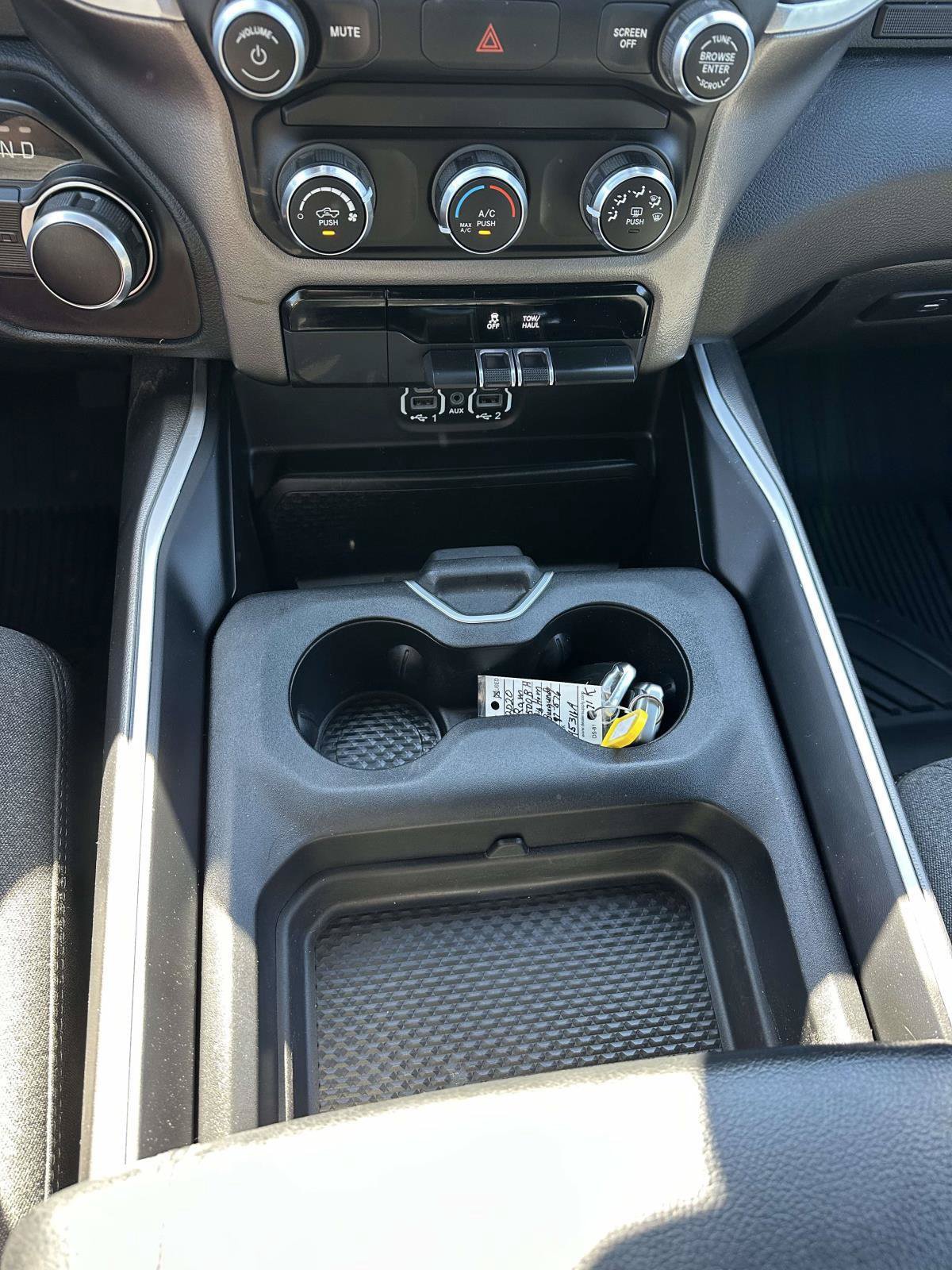 Used 2020 RAM 1500 Big Horn RWD image 17