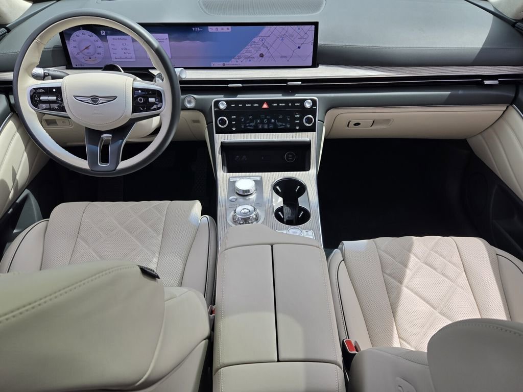 Used 2025 Genesis GV80 3.5T Prestige image 12