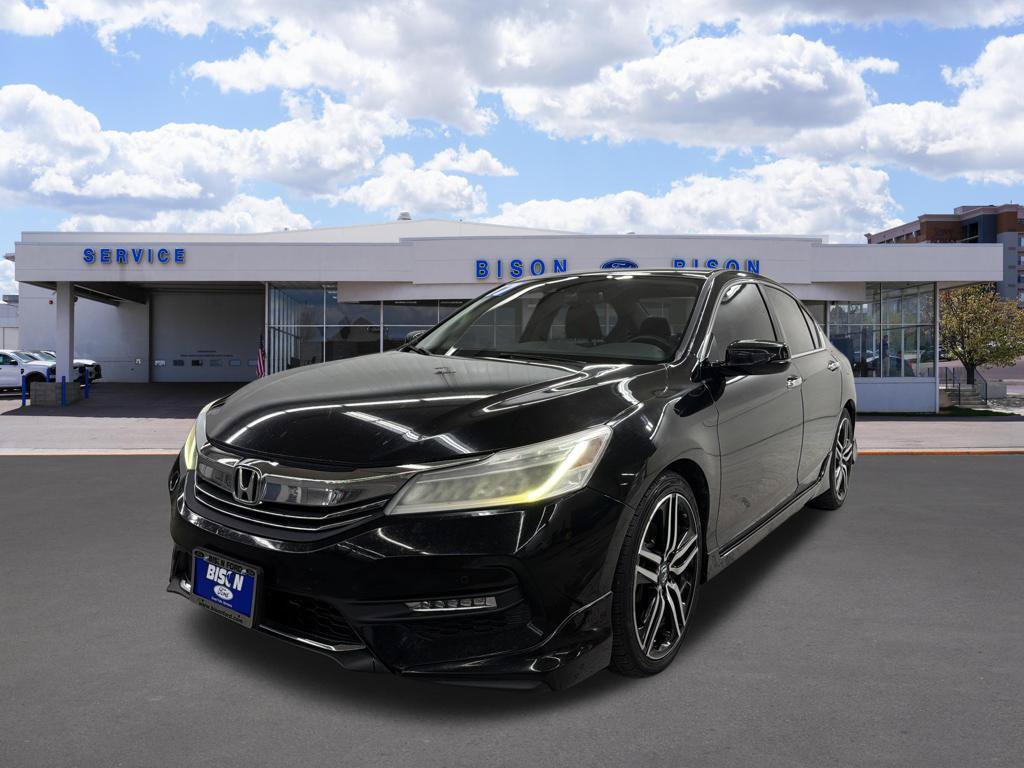 Used 2017 Honda Accord Touring image 7