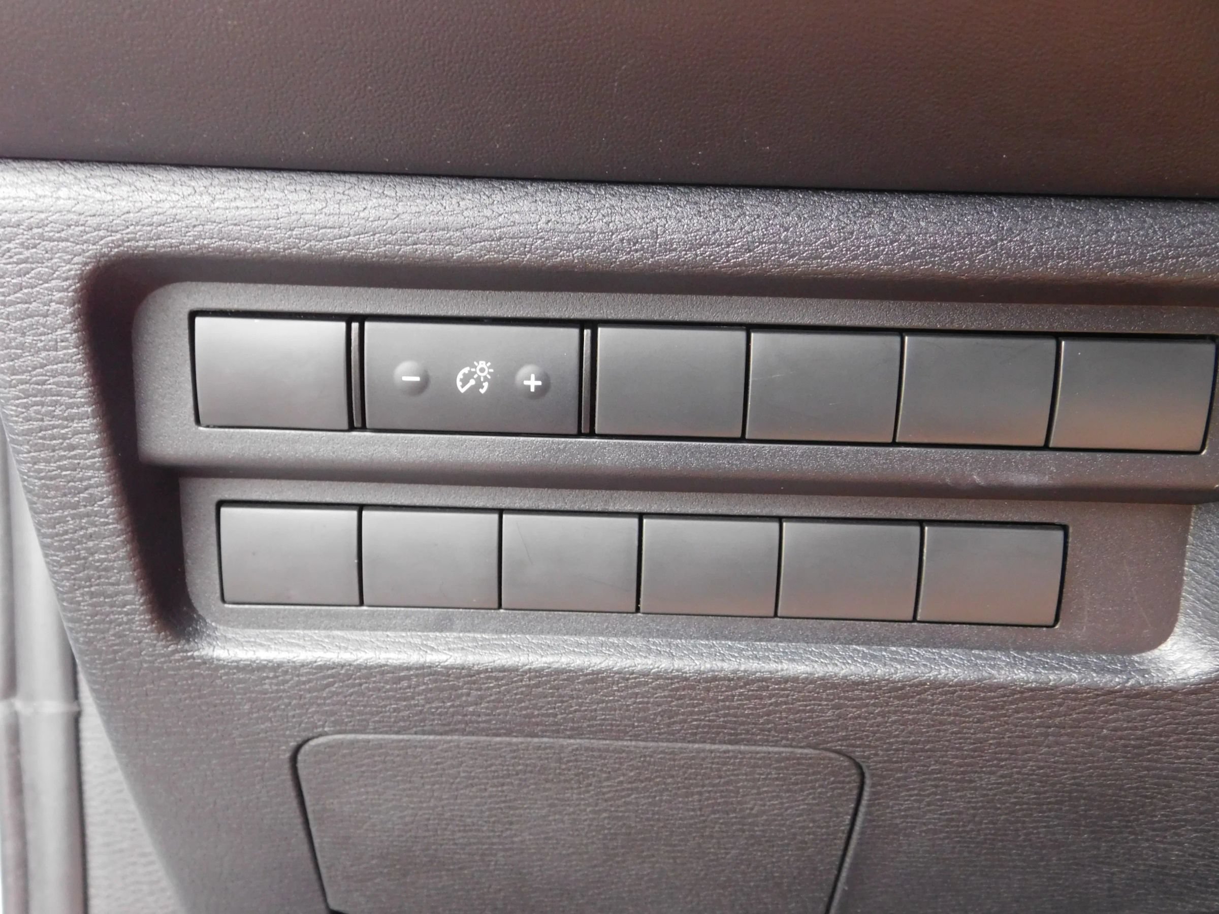 Used 2024 Mitsubishi Outlander ES AWD/4WD image 25
