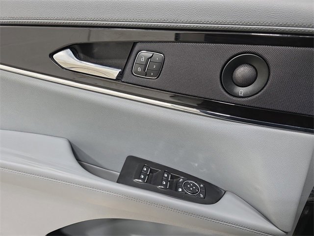 Certified 2022 Lincoln Nautilus Reserve w/ Equipment Group 201A image 25