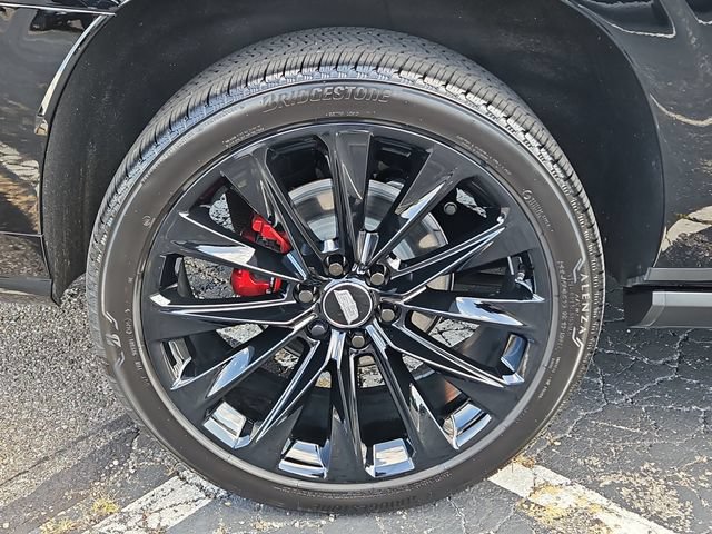Certified 2026 Cadillac Escalade ESV V w/ LPO, ONYX Package AWD/4WD image 7