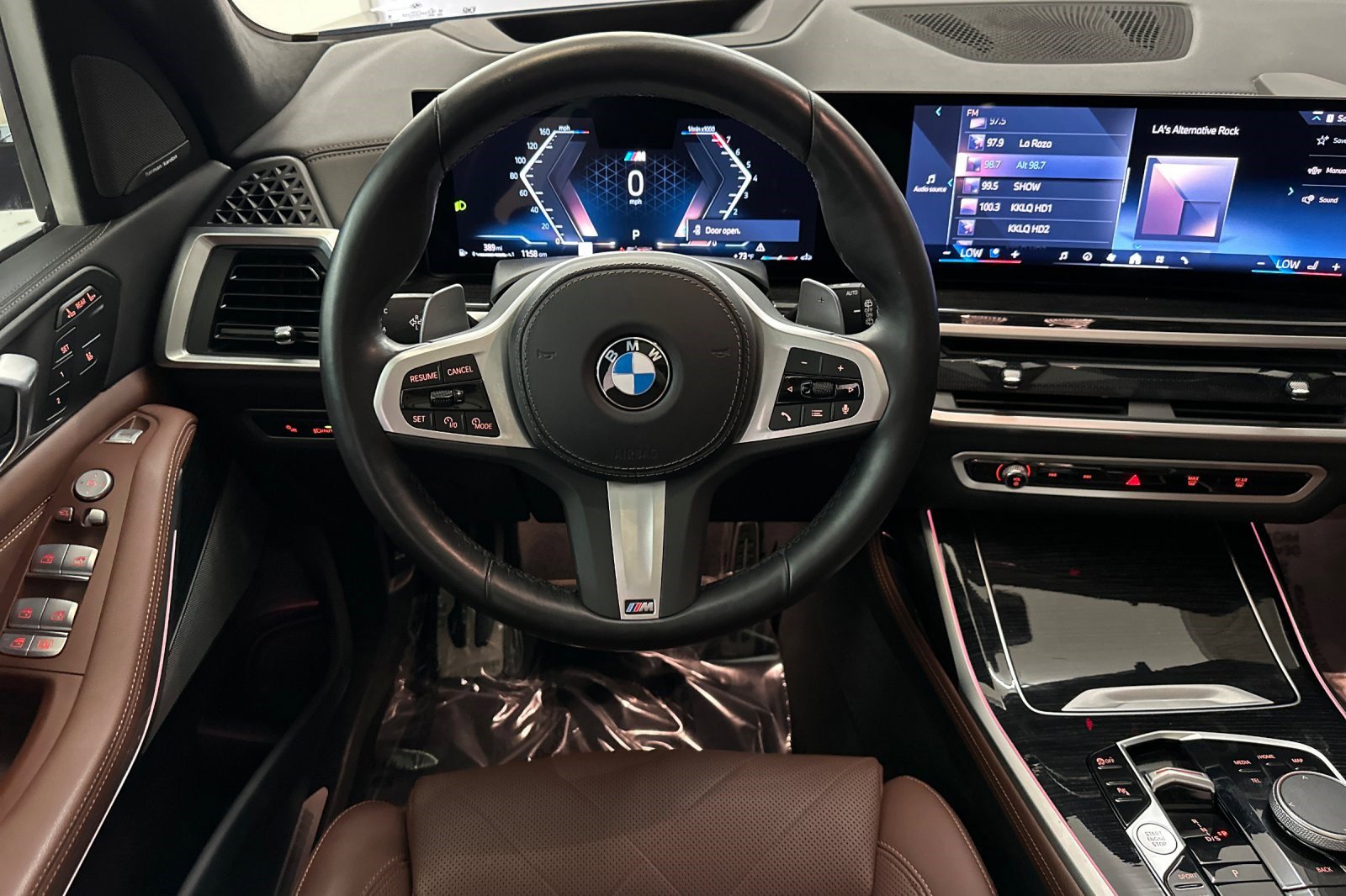 Used 2024 BMW X7 xDrive40i w/ M Sport Package image 30