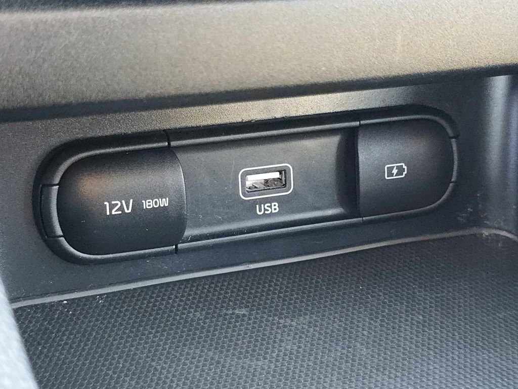 Used 2024 Kia Forte LXS image 4