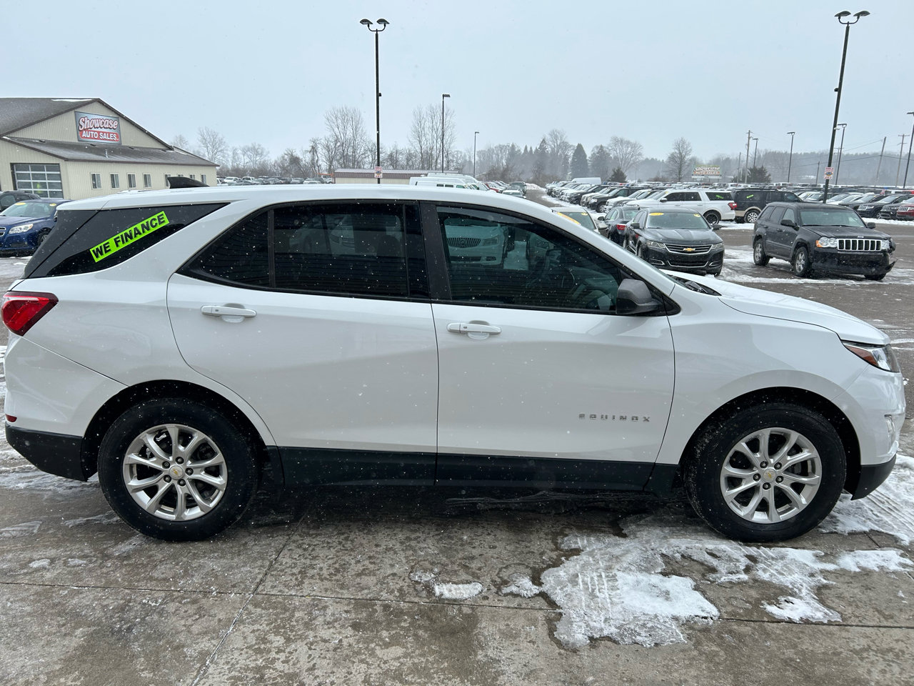 Used 2020 Chevrolet Equinox LS image 4
