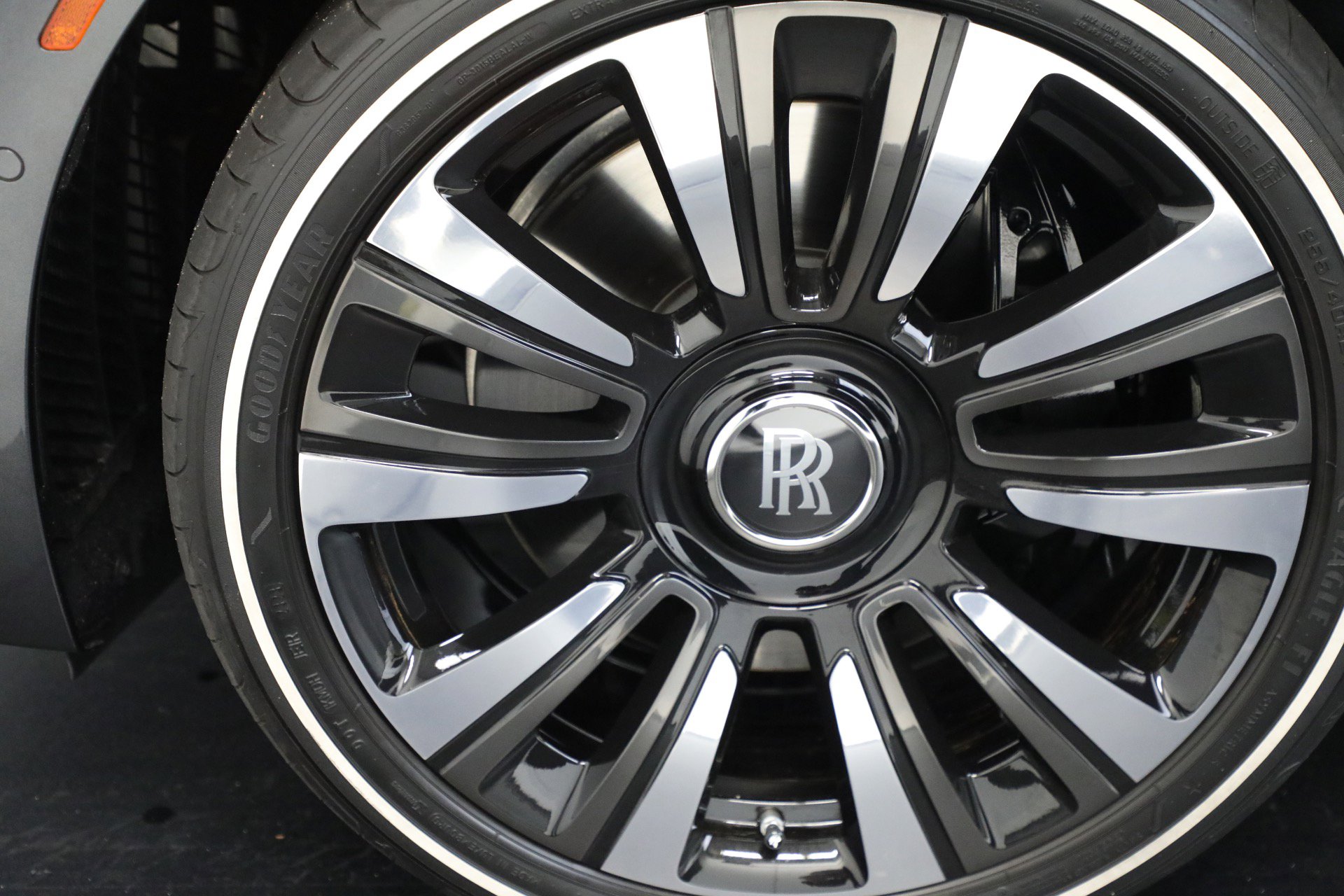 Certified 2024 Rolls-Royce Ghost Sedan image 21