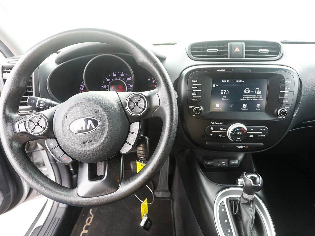 Used 2018 Kia Soul + image 13