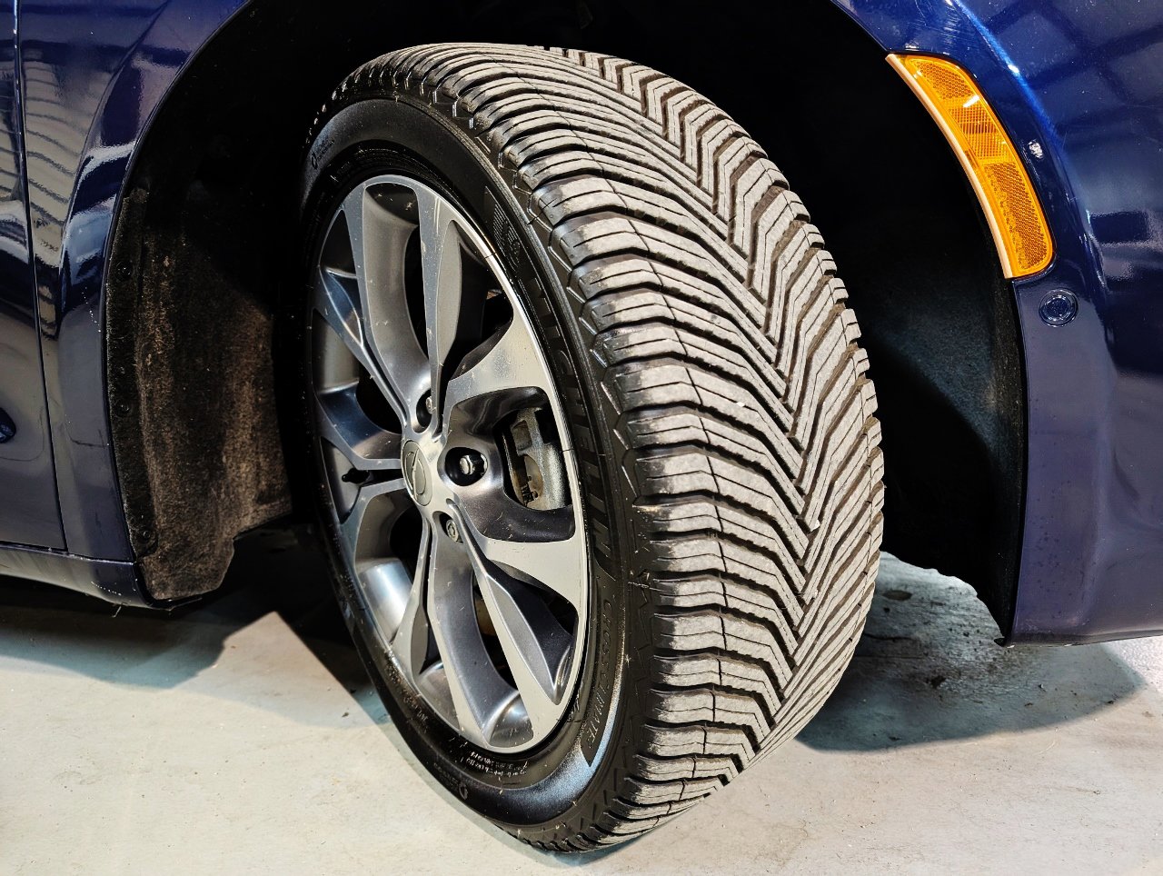 Used 2017 Chrysler Pacifica Limited image 69