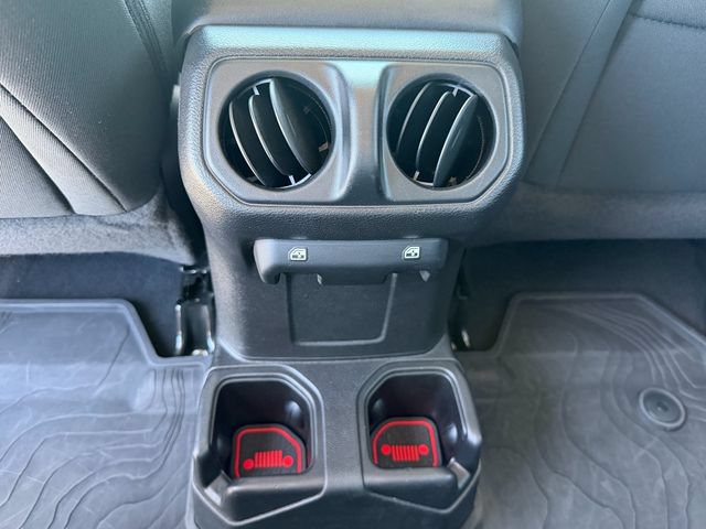 Used 2022 Jeep Gladiator Sport AWD/4WD image 13