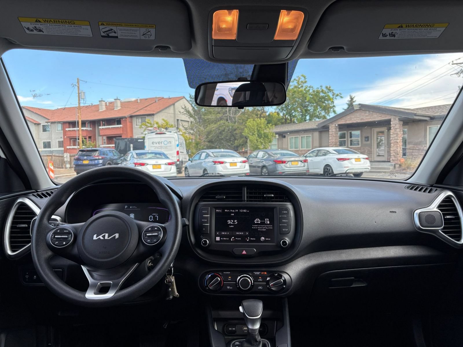 Used 2025 Kia Soul LX w/ LX Technology Package FWD image 30