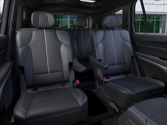 New 2026 Cadillac Vistiq Luxury w/ LPO, Floor Liner Package image 17