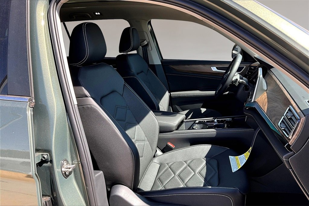 New 2026 Volkswagen Atlas SE image 11
