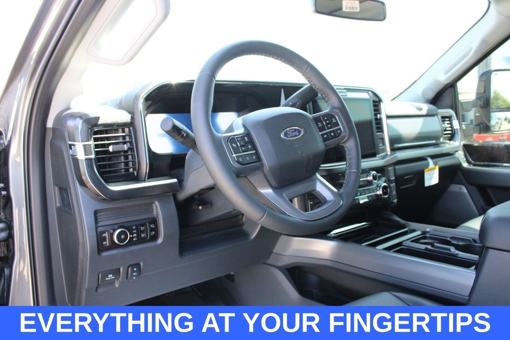 New 2026 Ford F250 Lariat w/ Black Appearance Package AWD/4WD image 2