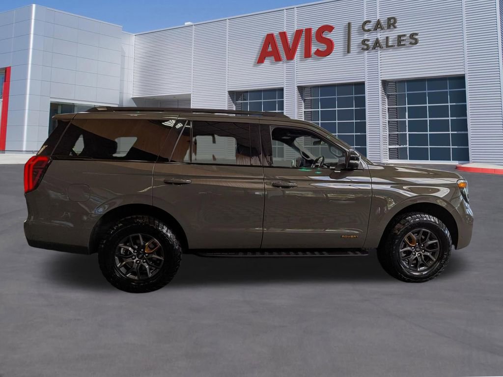 Used 2025 Ford Expedition Tremor image 5