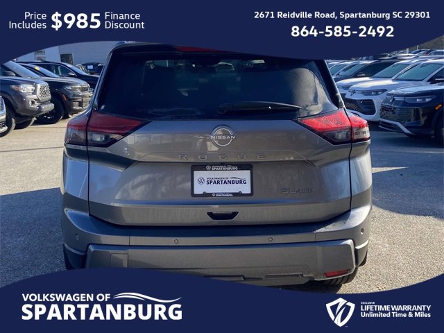 Used 2024 Nissan Rogue SL image 4