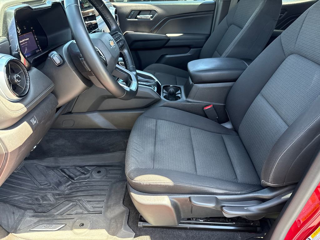 Used 2023 Chevrolet Colorado LT AWD/4WD image 26