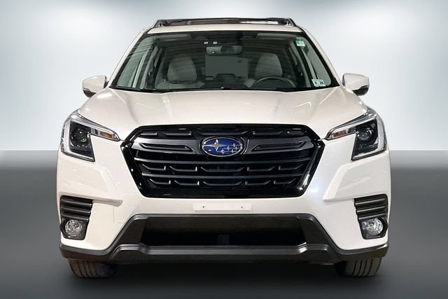 Used 2023 Subaru Forester Limited AWD/4WD image 2