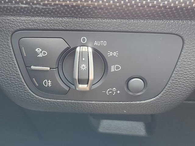 Used 2023 Audi SQ5 Premium Plus w/ Premium Plus Package image 20