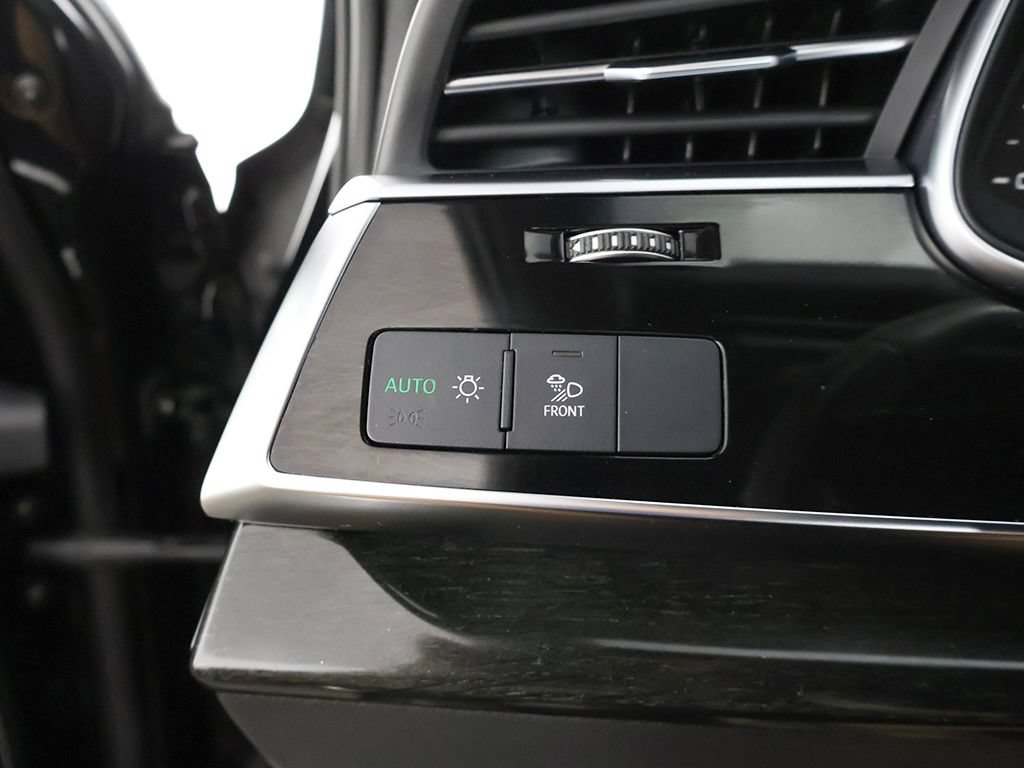 Used 2023 Audi Q7 2.0T Premium Plus w/ Premium Plus Package AWD/4WD image 46