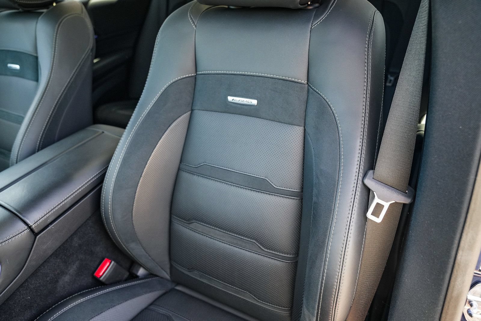 Certified 2025 Mercedes-Benz GLE 53 AMG 4MATIC image 26