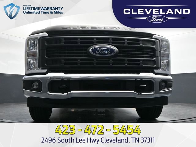 New 2025 Ford F250 XL w/ XL Chrome Package image 27