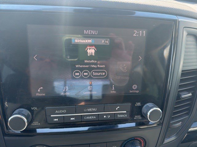 Used 2022 Nissan Titan SV image 16