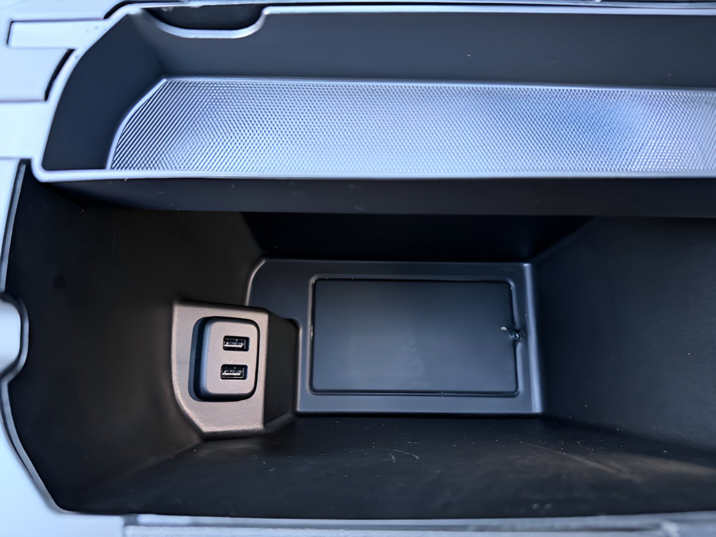 Used 2023 GMC Terrain SLT w/ Infotainment Package II image 34