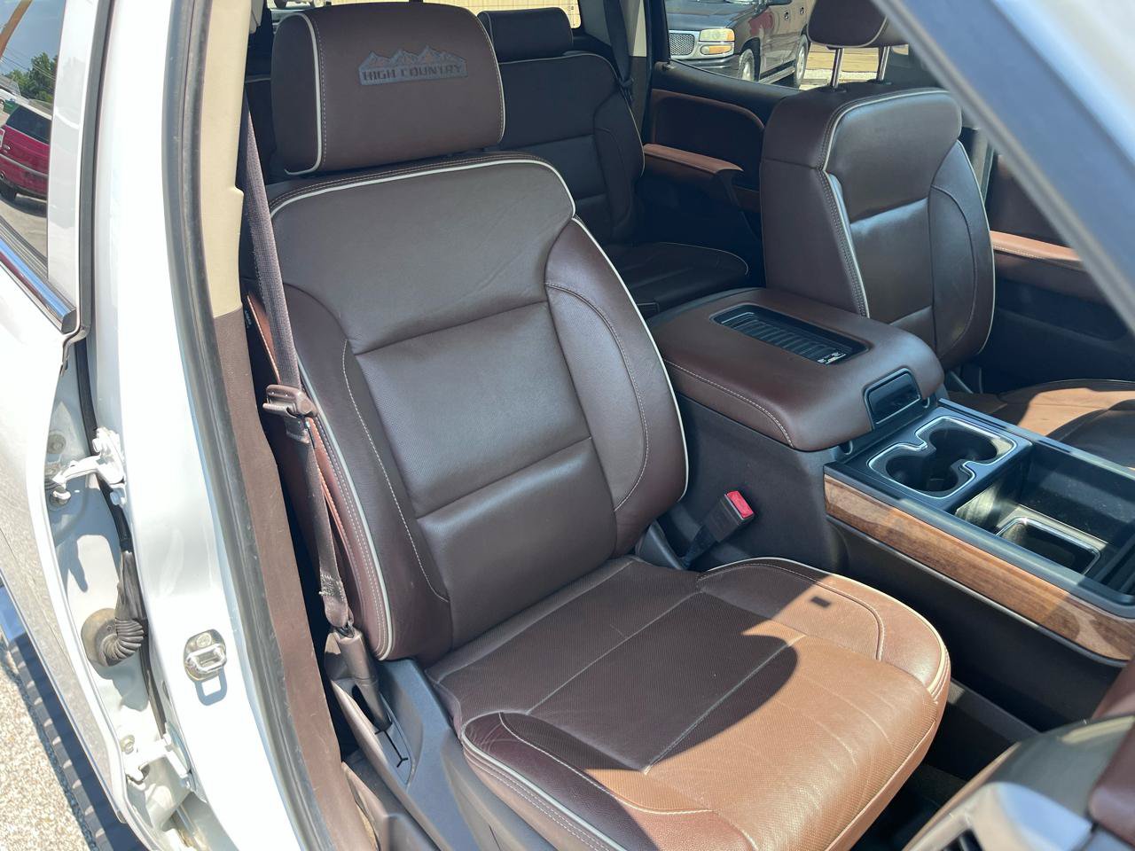 Used 2018 Chevrolet Silverado 1500 High Country AWD/4WD image 17