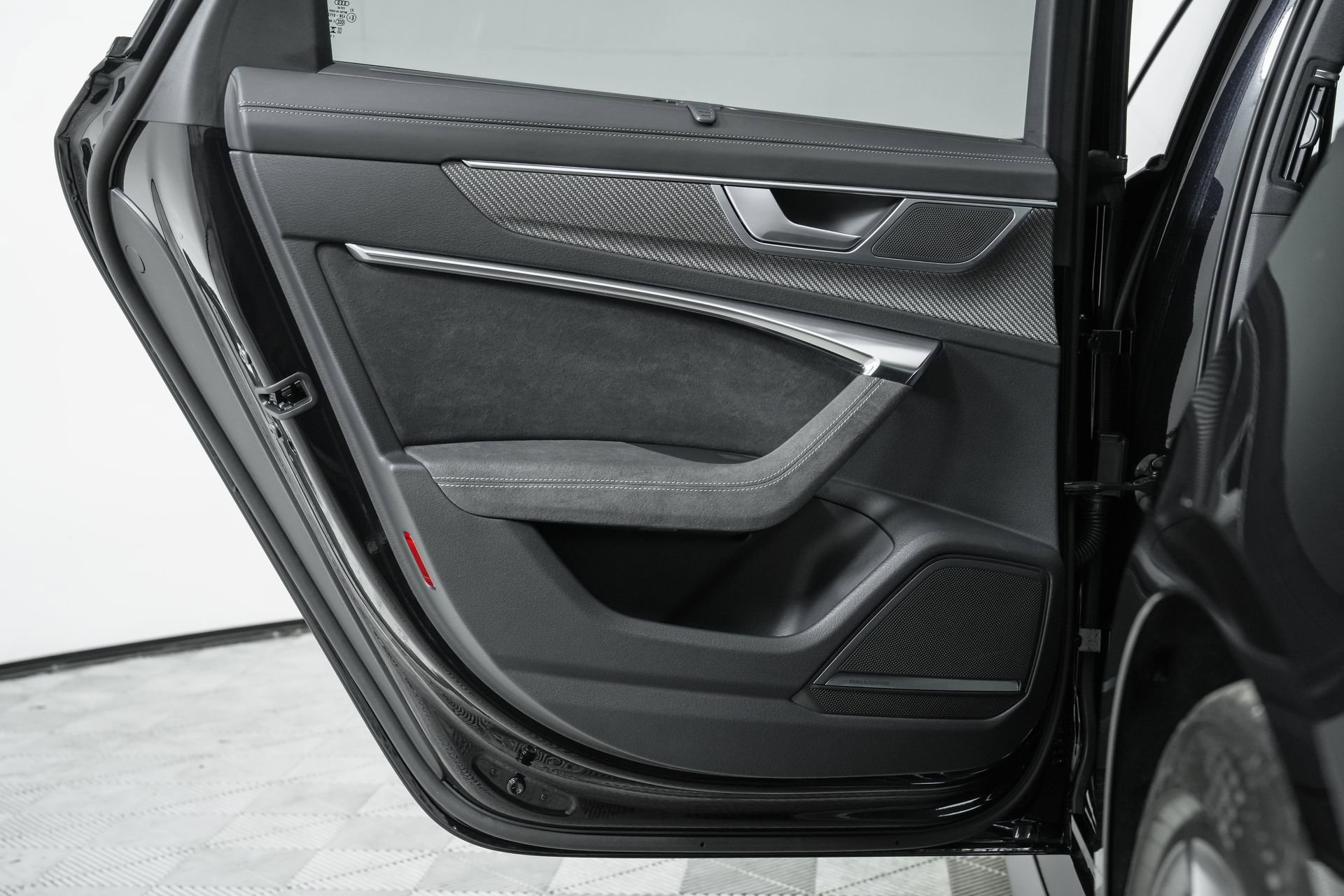 Used 2024 Audi RS 6 performance w/ Matte Carbon Package image 66