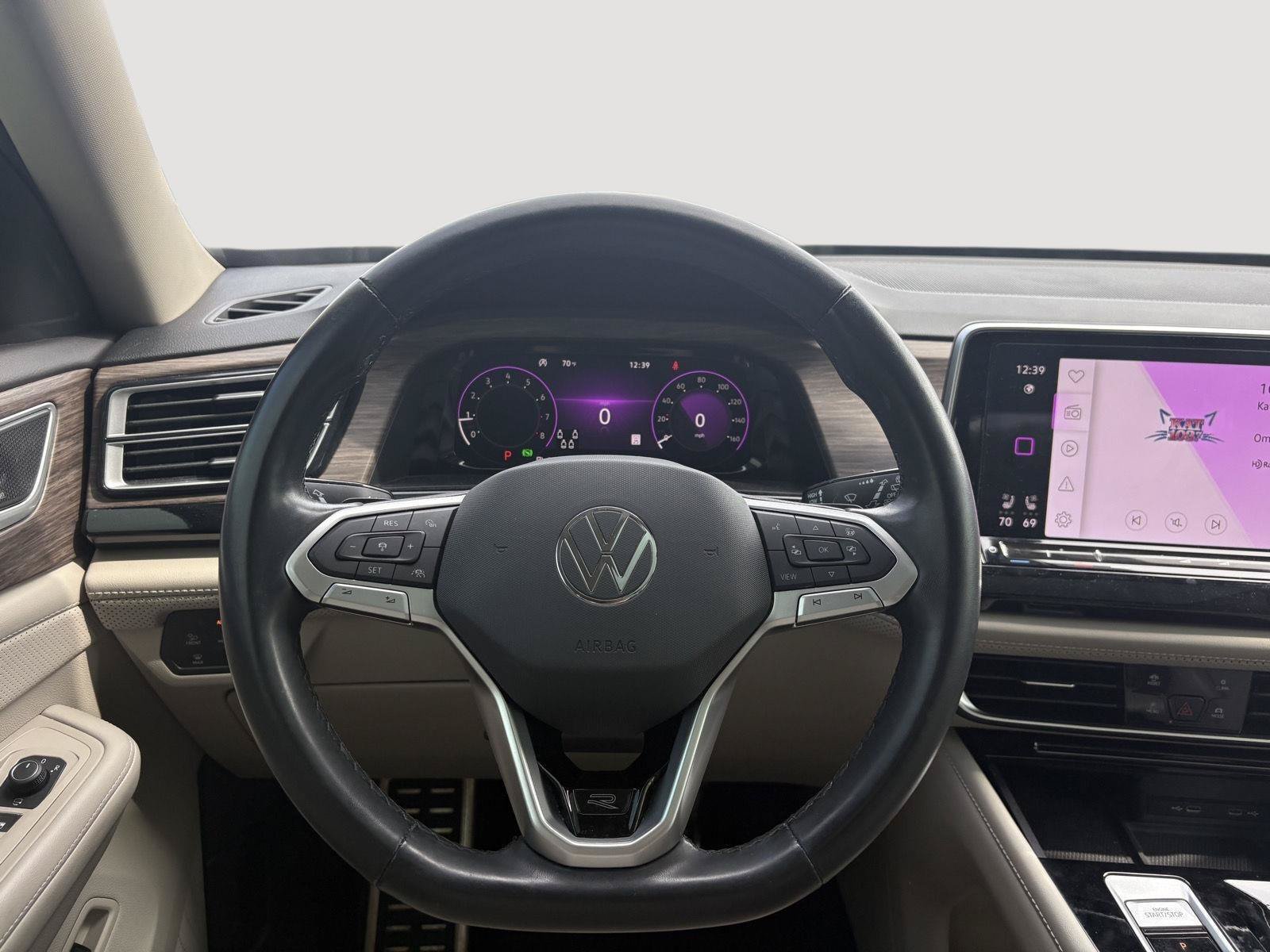 Used 2024 Volkswagen Atlas SEL Premium R-Line AWD/4WD image 19