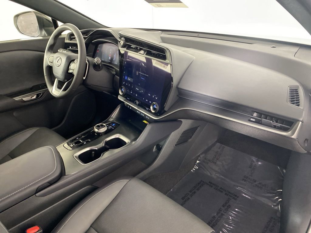 Certified 2023 Lexus RZ 450e Premium w/ Technology Package image 34